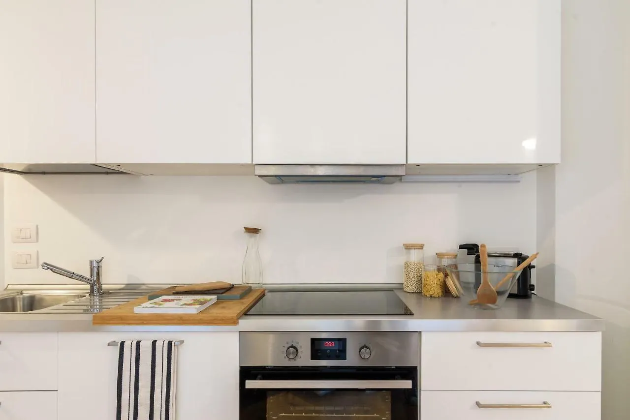 Appartamento Joivy Homey 1-Bed With View Near Citylife Milano