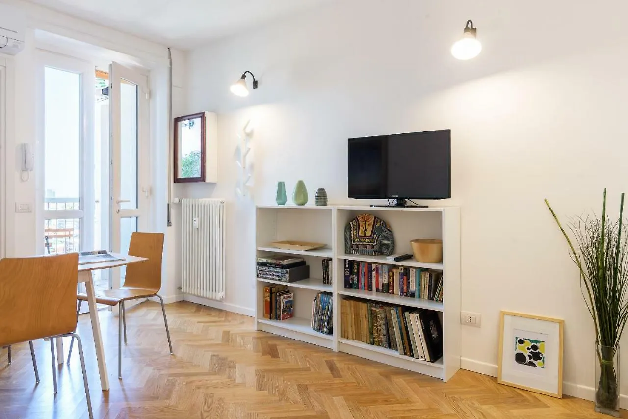 Joivy Homey 1-Bed With View Near Citylife Milano Appartamento