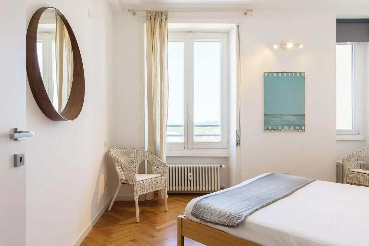 Joivy Homey 1-Bed With View Near Citylife Milano 0*,